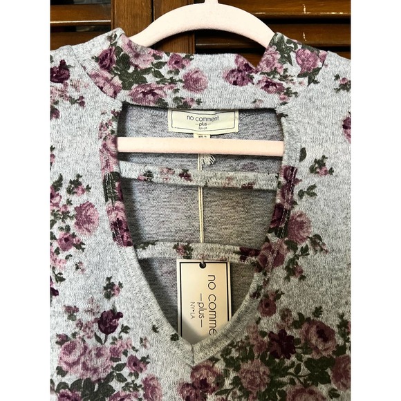 NO COMMENT PLUS (Size 2X) Floral Print Cold Shoulder Top - Picture 3 of 13